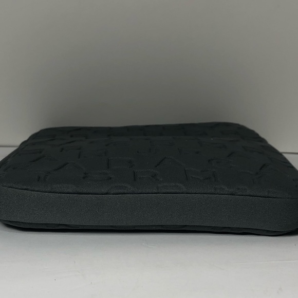Marc by Marc Jacobs Dreamy Print Pattern Gray Neoprene iPad Tablet Case Sleeve - Picture 8 of 10